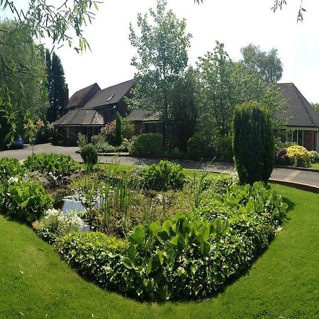 Brook Marston Farm Hotel Sutton Coldfield Exterior foto