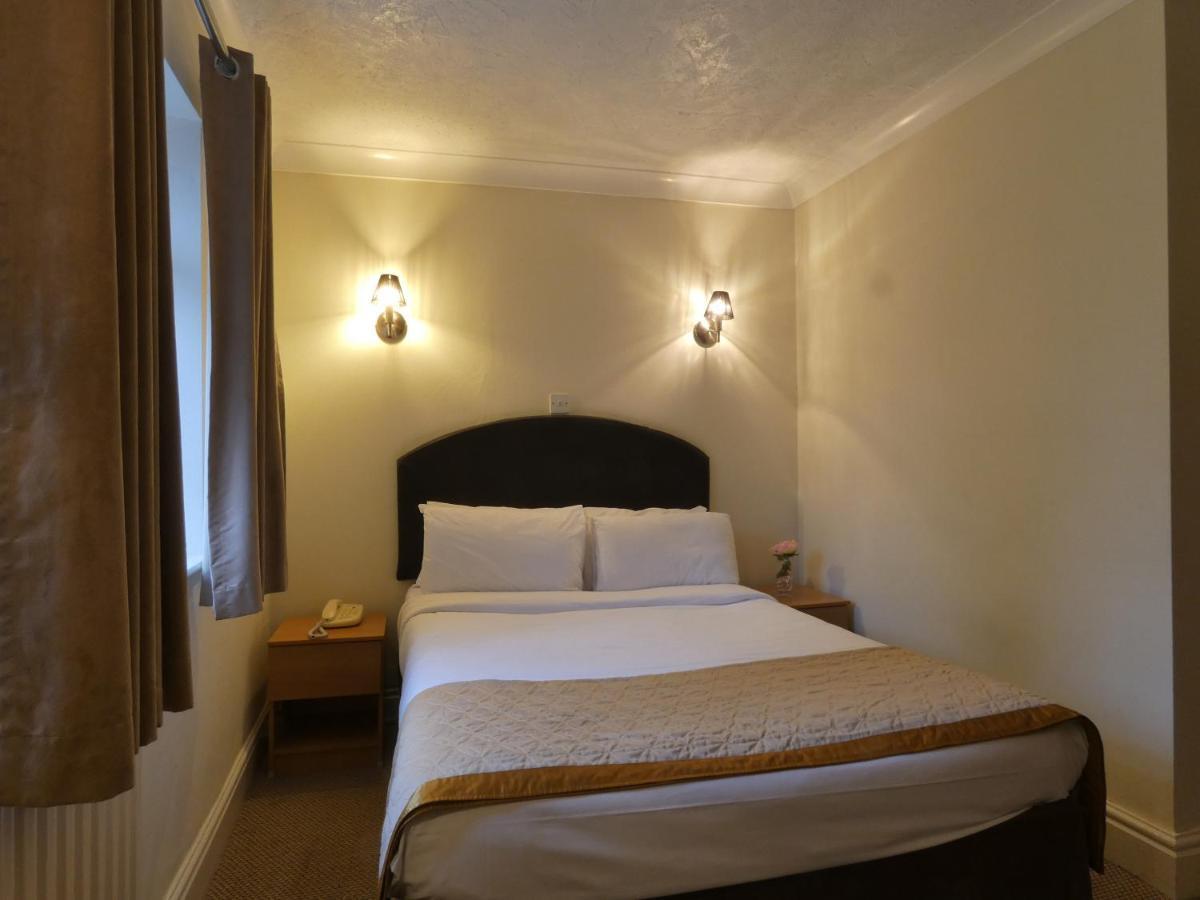 Brook Marston Farm Hotel Sutton Coldfield Exterior foto